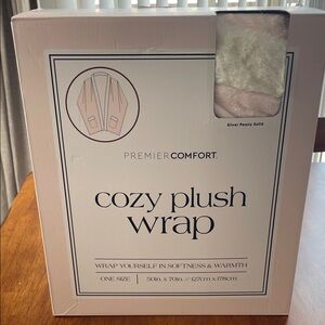 Premier Comfort Cozy Plush Wrap